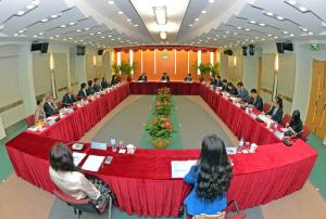 20151023 10H45國家教育部副部長杜玉波與澳門高等教育部門舉行會議-政府總部多功能廳WD_b