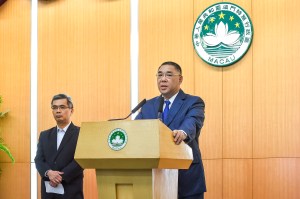 行政長官崔世安對海關關長賴敏華離世表示傷感