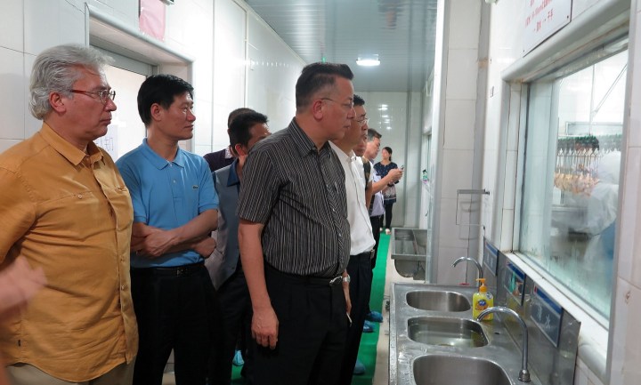 到訪註冊冰鮮家禽加工場實地了解生產情況