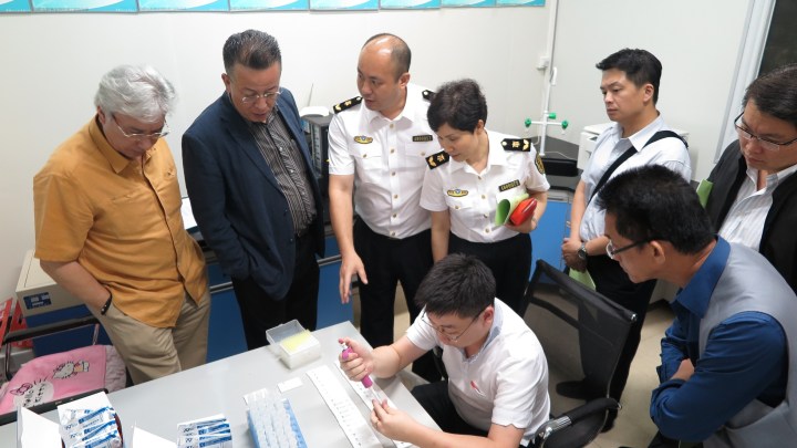 民署管理委員會主席戴祖義等了解取樣抽檢情況