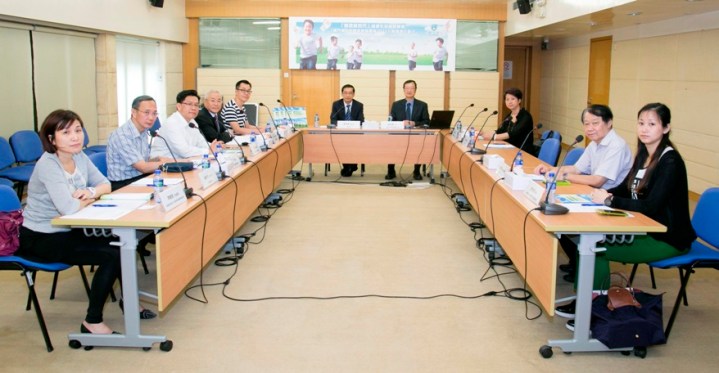 「無煙新世代」健康生活座談會暨《澳門青少年煙草使用調查2015》新書發行儀式