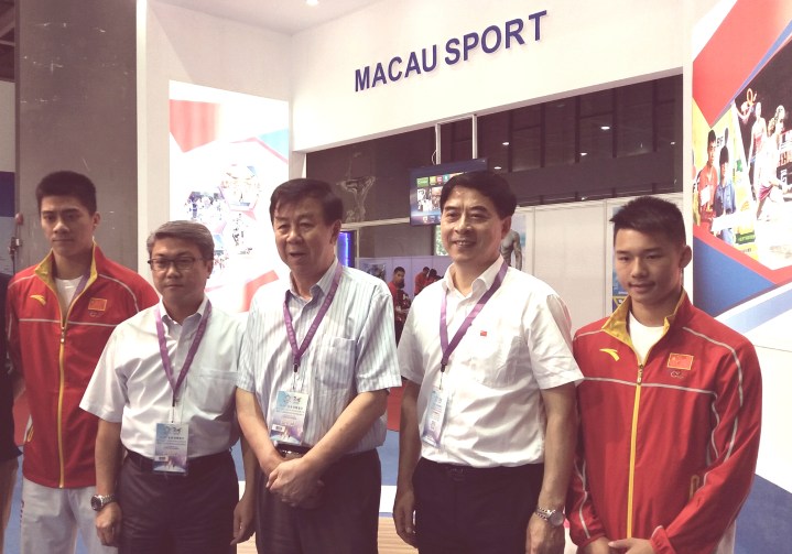 %e5%98%89%e8%b3%93%e5%8f%83%e8%a7%80%e6%be%b3%e9%96%80%e5%b1%95%e4%bd%8d%e5%be%8c%e9%80%b2%e8%a1%8c%e5%a4%a7%e5%90%88%e7%85%a7-%e5%b7%a6%e8%b5%b7-%e5%82%85%e6%b5%b7%e5%b3%b0%e3%80%81%e6%bd%98