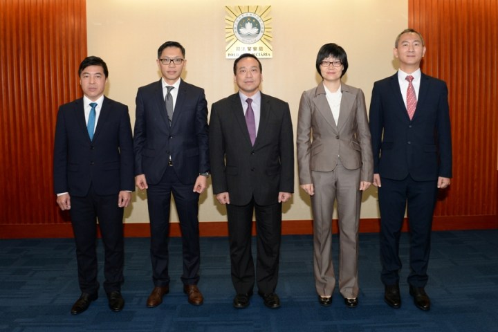 %e5%b7%a6%e4%b8%80%ef%b8%b0%e5%ad%ab%e9%8c%a6%e8%bc%9d%e6%a0%a1%e9%95%b7-%e5%8f%b3%e4%b8%80%ef%b8%b0%e6%a2%81%e6%96%87%e7%85%a7%e8%99%95%e9%95%b7