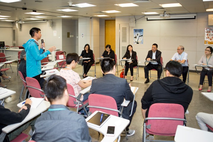 梁維特和領導主管前線人員座談