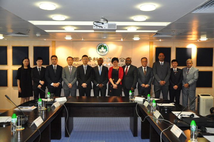 個資辦、貿促局及佛得角資料保護國家委員會代表合照