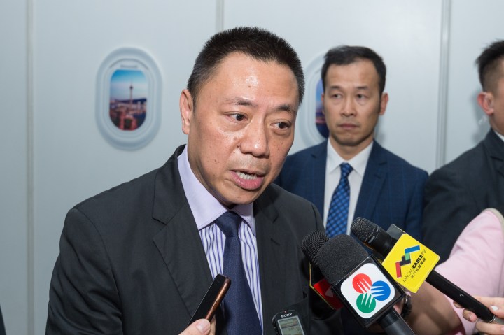 經濟財政司司長梁維特接受訪問