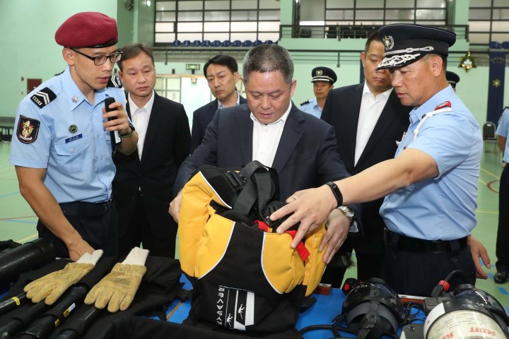 代表團一行到訪司法警察局