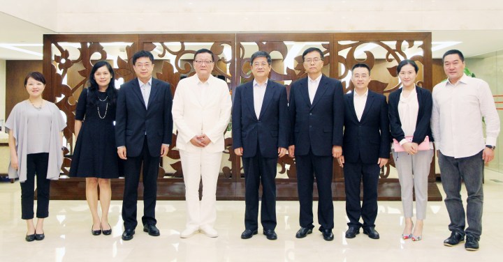 鄭曉松會見鳳凰衛視董事局主席劉長樂一行