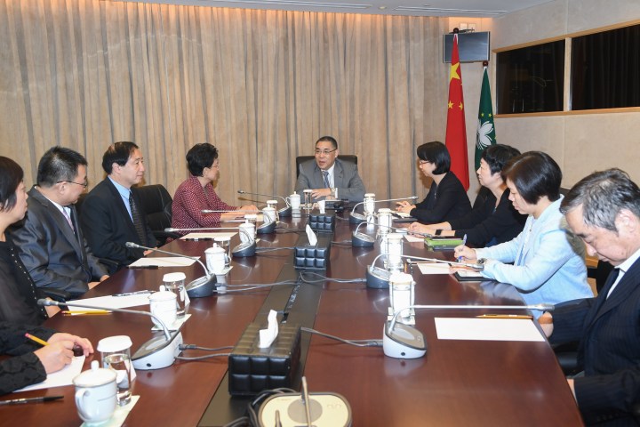 行政長官崔世安會見中國人民大學黨委書記靳諾和副校長杜鵬一行