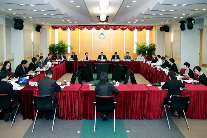 行政長官崔世安主持建設世界旅遊休閒中心委員會年度全體會議