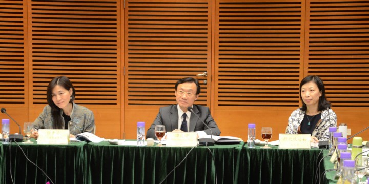 譚俊榮聽取委員對於澳門推動文化產業發展的意見