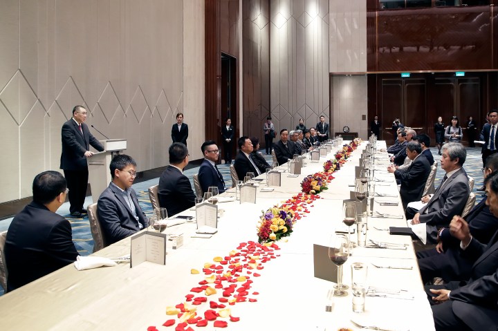 行政長官崔世安宴請本地中文傳媒負責人