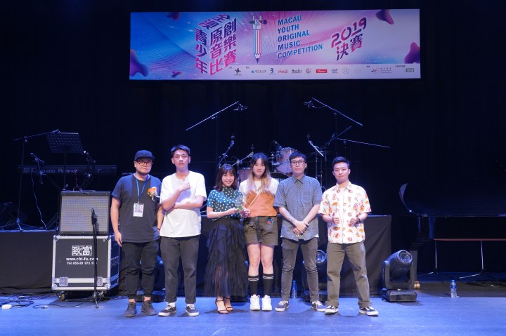 最佳演繹獎︰田野裡的一棵草 - 1063