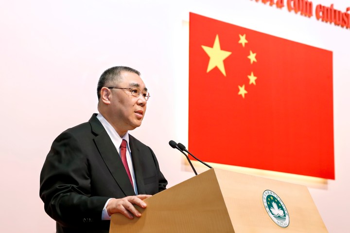 行政長官崔世安在國慶招待酒會上致辭