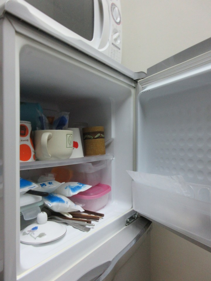 違規醫務活動場所將疫苗與食物同放在一雪櫃內