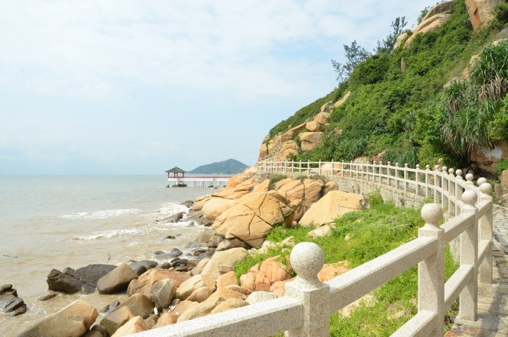 321 黑沙龍爪角海岸徑沿途遍佈奇岩異石