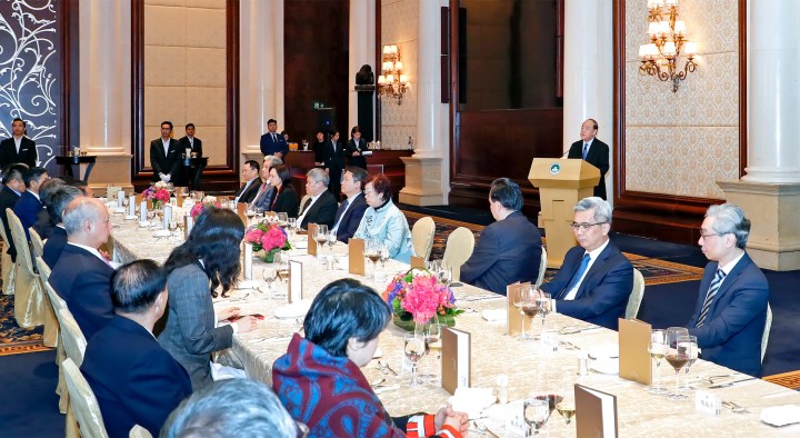 行政長官賀一誠宴請本地中文傳媒負責人