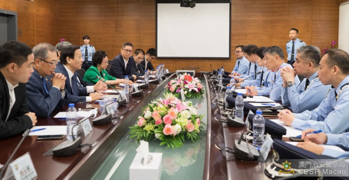 在會上互通最新的社區治安狀況及匯報警方的執法成效