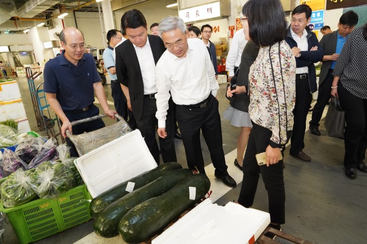 張桃林了解供應蔬果的貨源及種類情況
