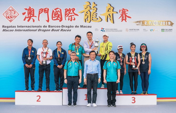 9. 譚俊榮司長等頒發標準龍女子組獎項