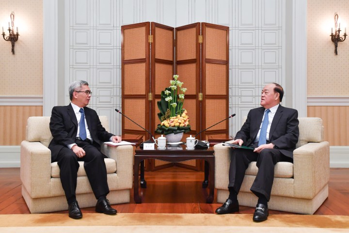 行政長官會見澳門保安部隊高等學校校董會一行 (1)